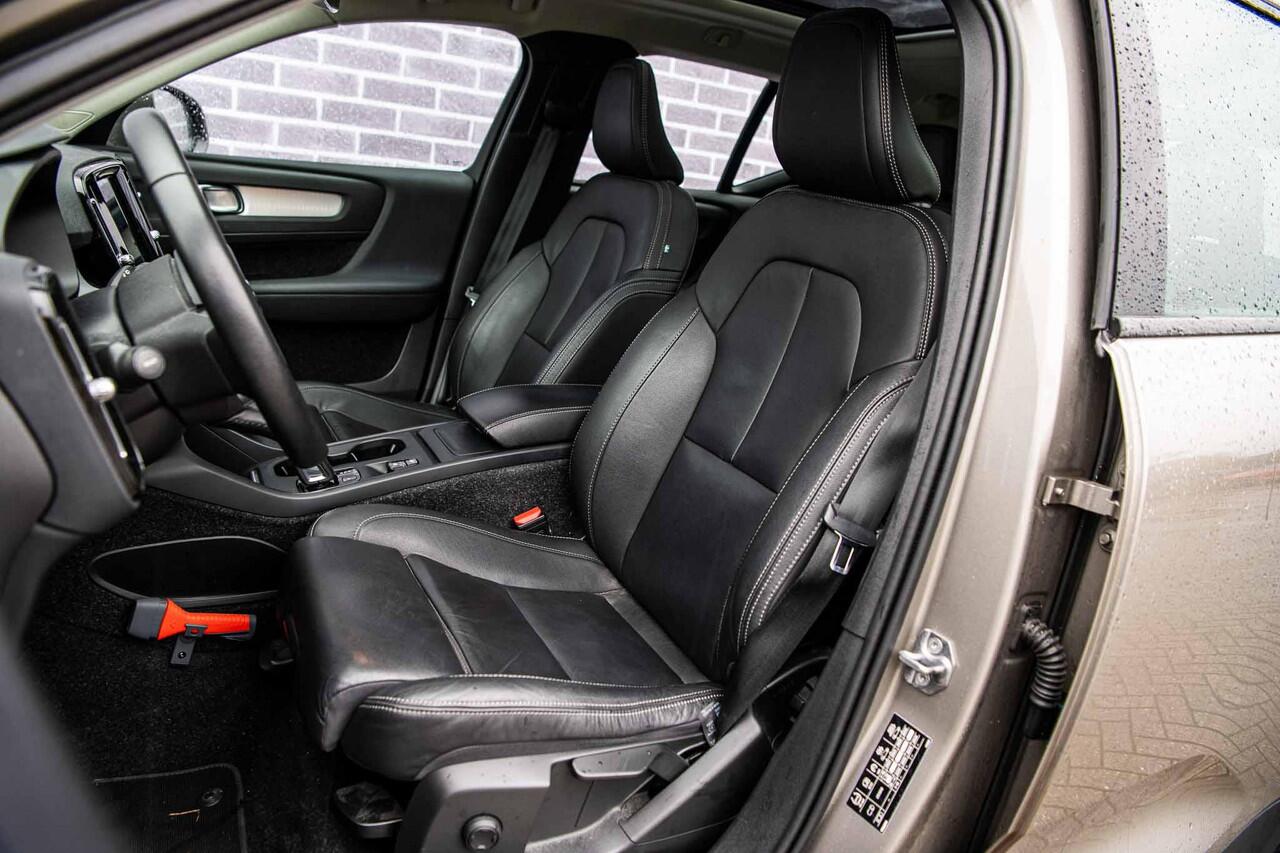 Volvo XC40 1.5 T2 Business Pro | Adaptieve Cruise Control | Panoramadak | Lederen Bekleding | Climate Pack | Parkeer Pakket |