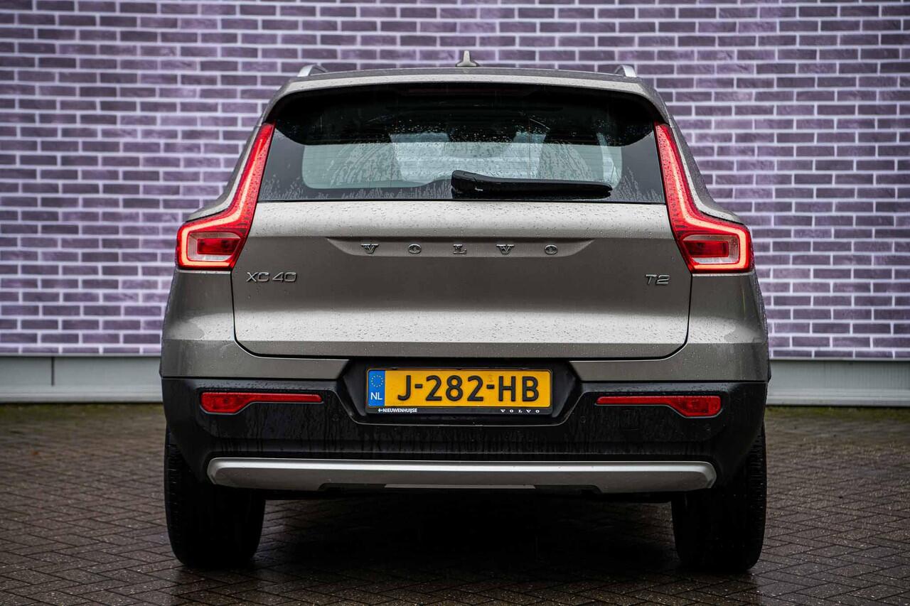Volvo XC40 1.5 T2 Business Pro | Adaptieve Cruise Control | Panoramadak | Lederen Bekleding | Climate Pack | Parkeer Pakket |