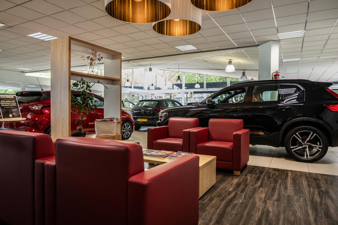 Volvo XC40 1.5 T5 Recharge R-Design met Leer/Cam/Stoelvw/Led