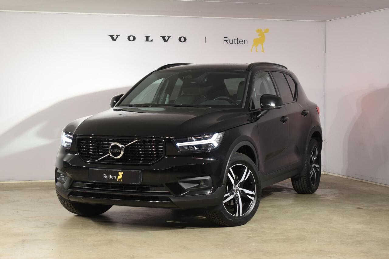 Volvo XC40 T2 129PK Automaat R-Design / Navigatie / Parkeersensoren / Adaptieve Cruise control / R-Design leder-Nubuck bekl. / Dodehoeksensor / Extra getint glas / All season banden