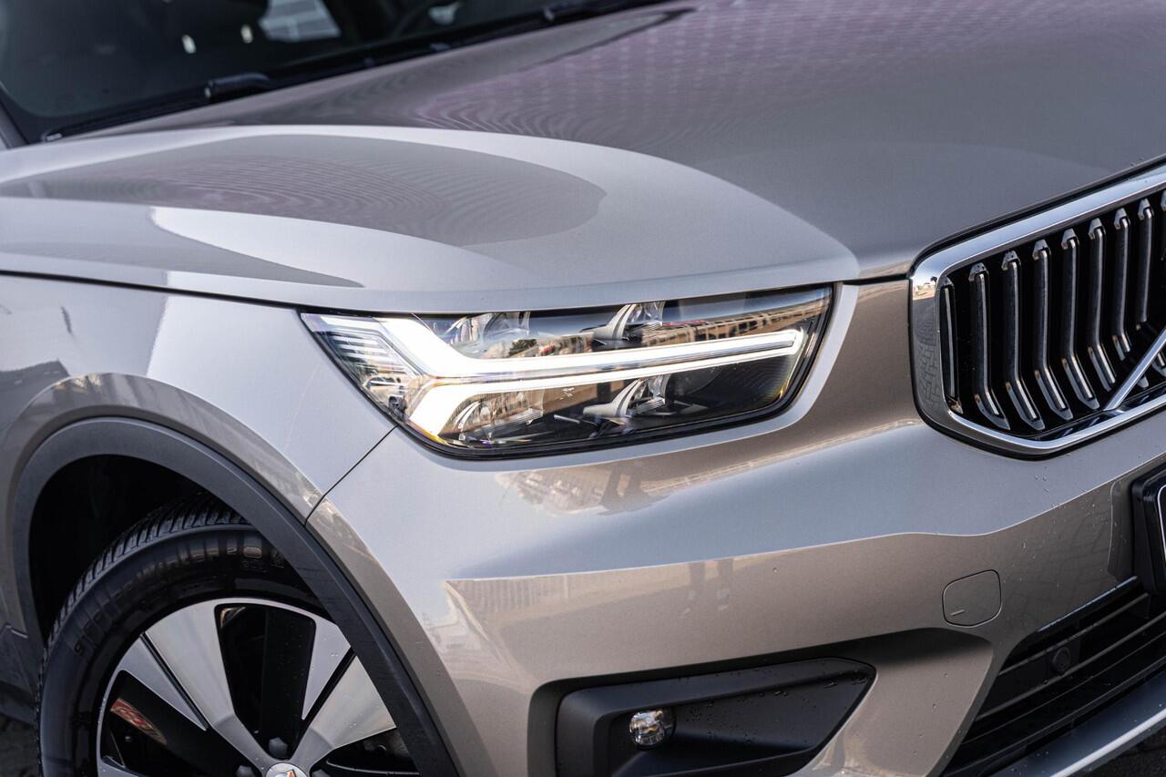 Volvo XC40 1.5 T5 Recharge Business Pro | Keyless Entry | Elektrisch inklapbare trekhaak | Elektrische Achterklep | Cruise Control | DAB | Parkeerverwarming | Volvo On Call |