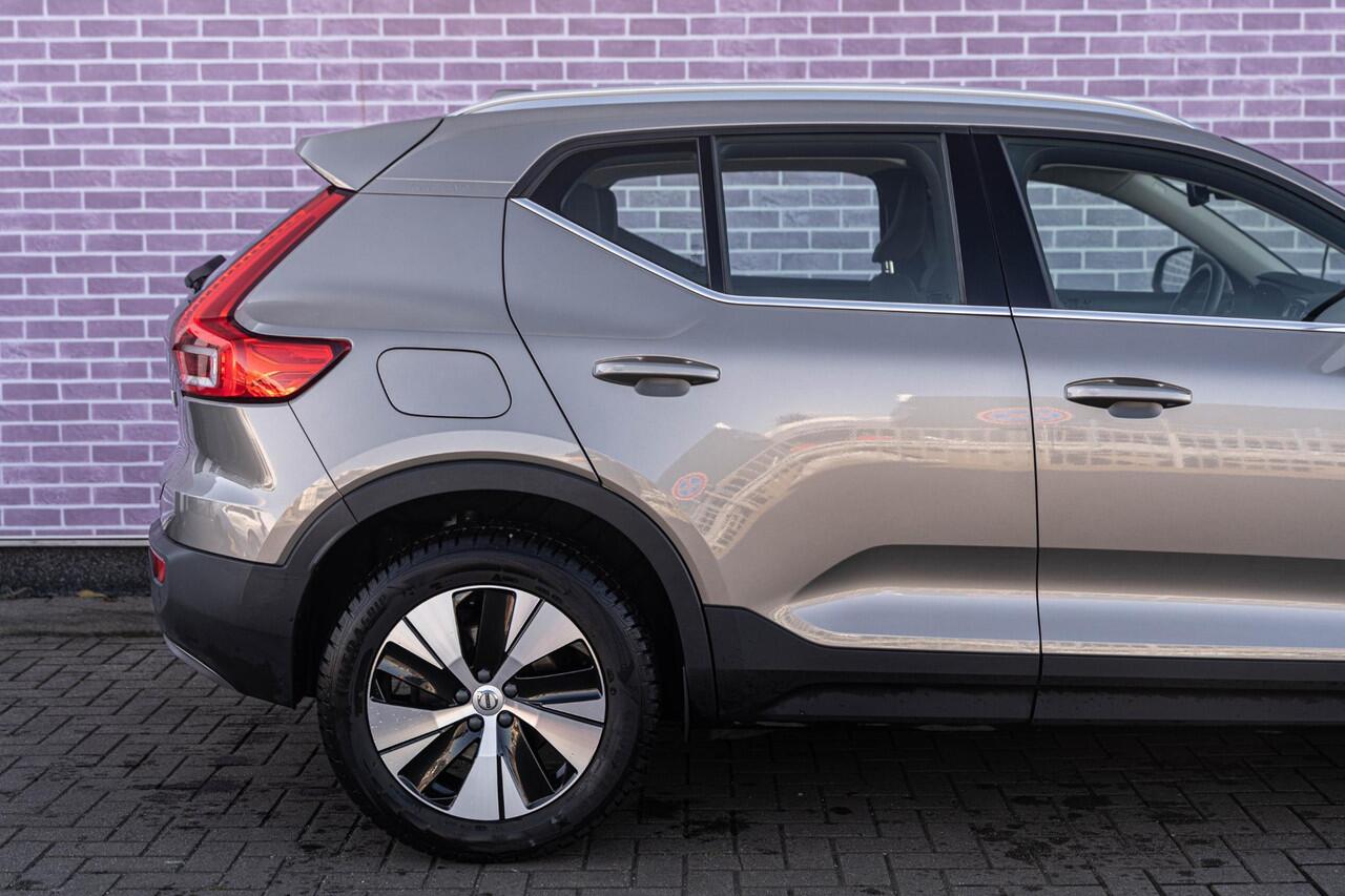 Volvo XC40 1.5 T5 Recharge Business Pro | Keyless Entry | Elektrisch inklapbare trekhaak | Elektrische Achterklep | Cruise Control | DAB | Parkeerverwarming | Volvo On Call |