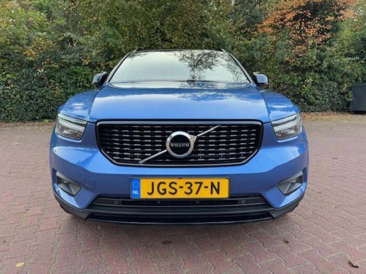 Volvo XC40 1.5 T5 TWIN ENGINE R-DESIGN/LED/HLEER