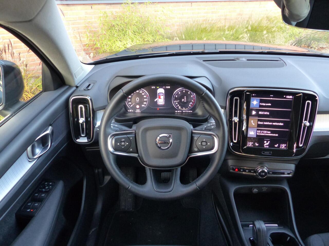 Volvo XC40 T2 Aut. Business Pro |Intellisafe|Trekhaak|Climate| Keyless|Camera|