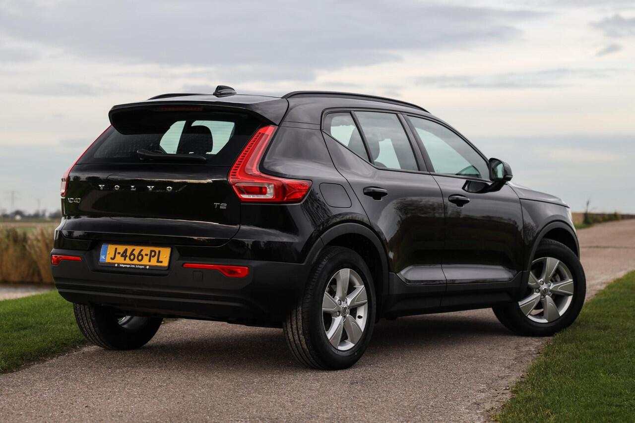 Volvo XC40 1.5 T2 Aut-8 Momentum Core ? LED ? Trekhaak ? Camera