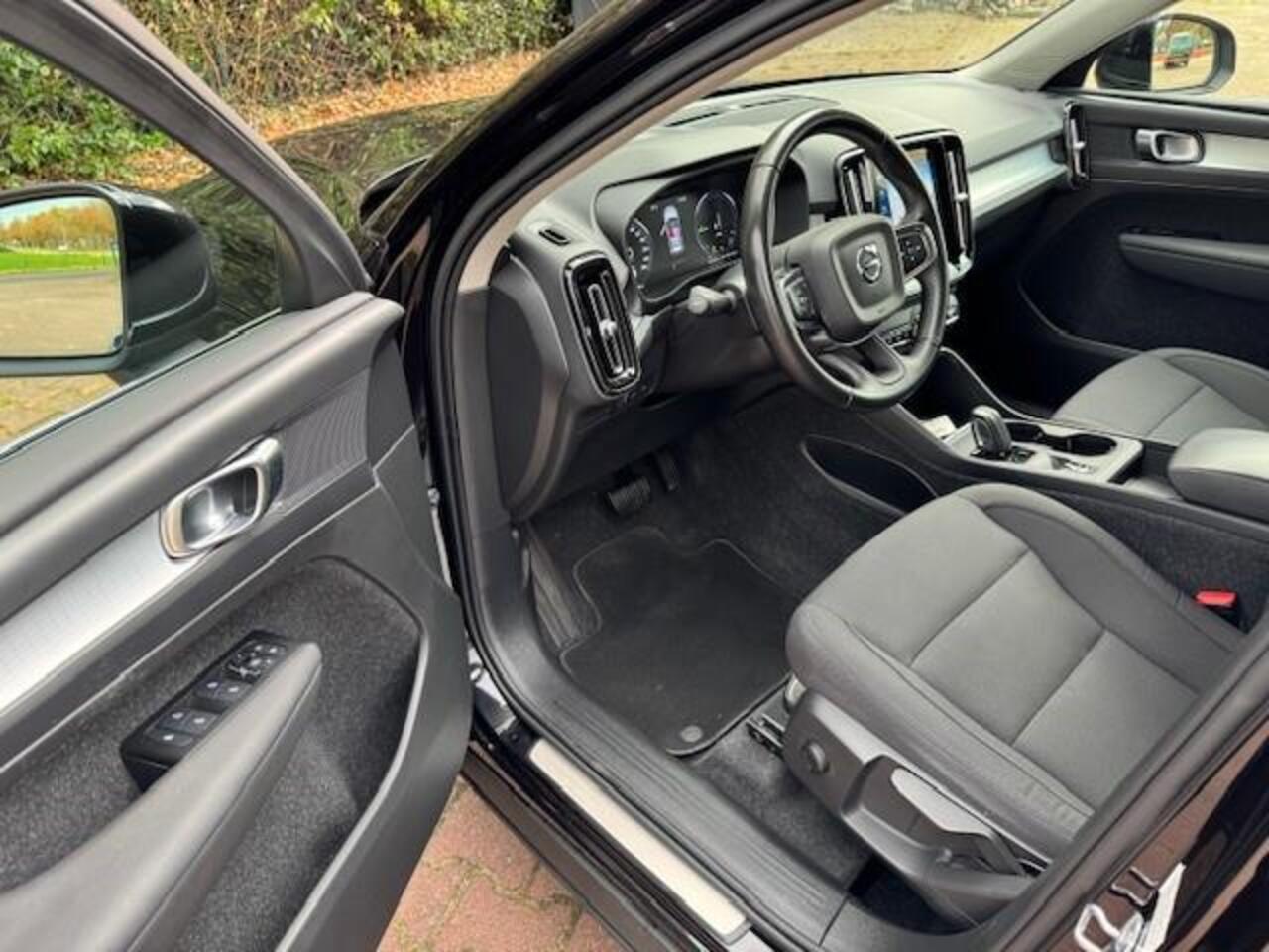 Volvo XC40 1.5 T5 RECHARGE 180PK BUSINESS PRO