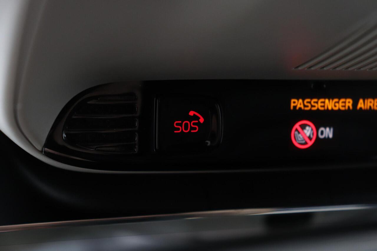 Volvo XC40 T4 Recharge R-Design Expr. | ACC | Panoramadak | BLIS | Stoel+Stuurverwarming | Trekhaak | harman/kardon