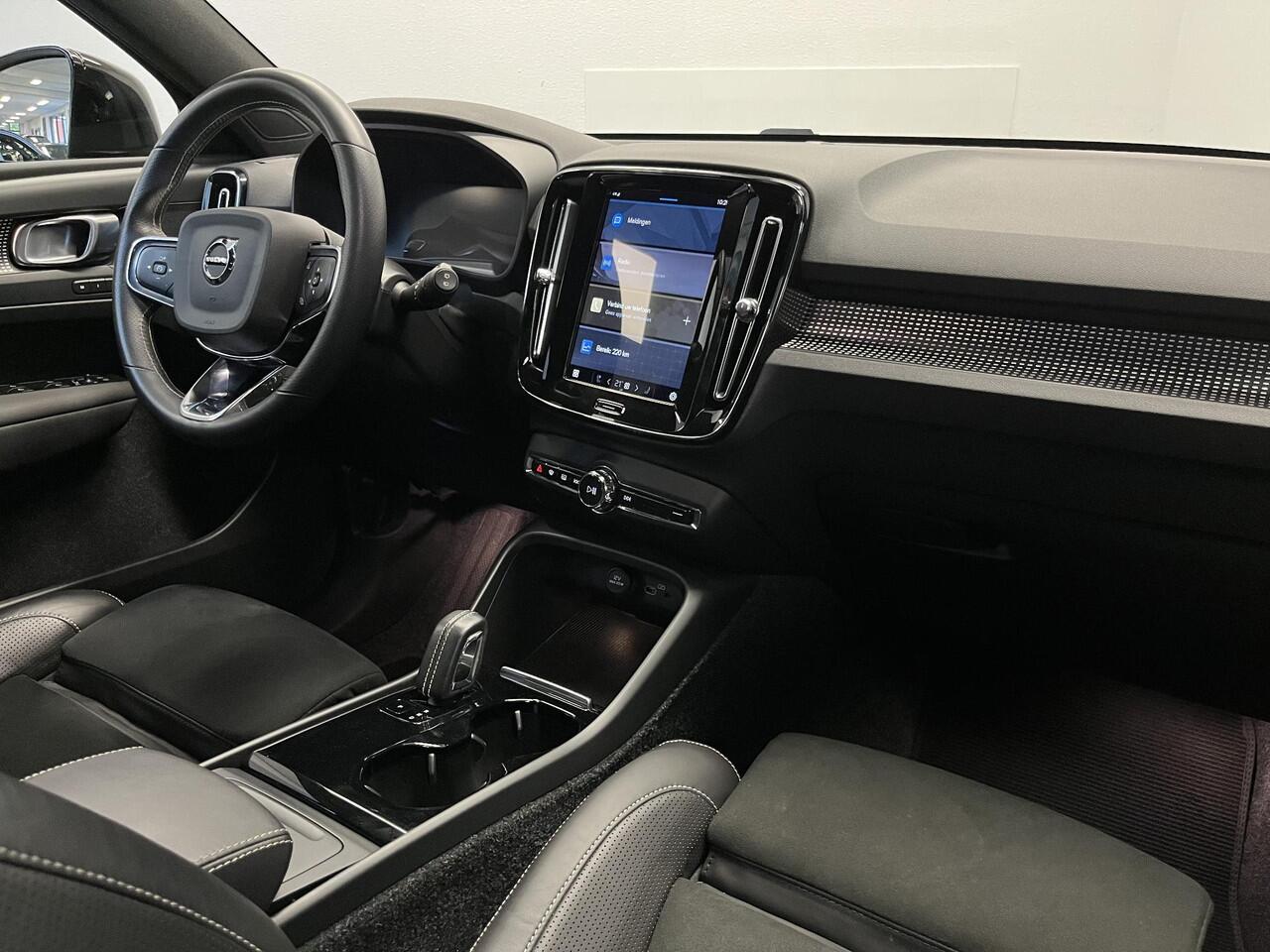 Volvo XC40 Recharge P8 AWD R-Design 78 kwh | 94% SOH | CAMERA | STOELVERWARMING | 20"LMV |