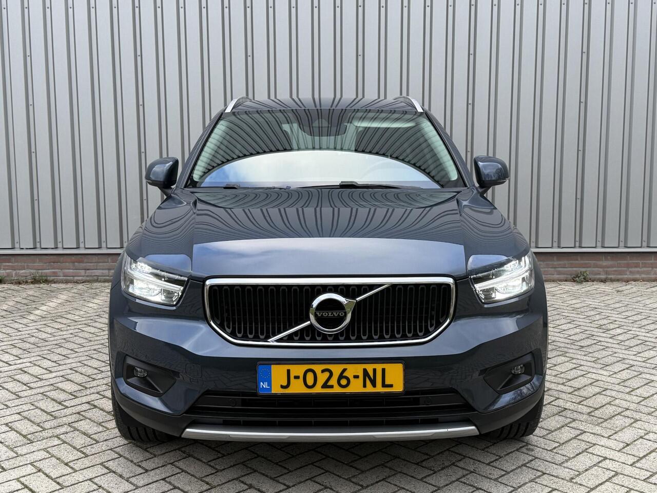 Volvo XC40 T2 Business Pro | ACC | Parkeersensoren voor & achter + Camera | Keyless Entry | DAB Radio