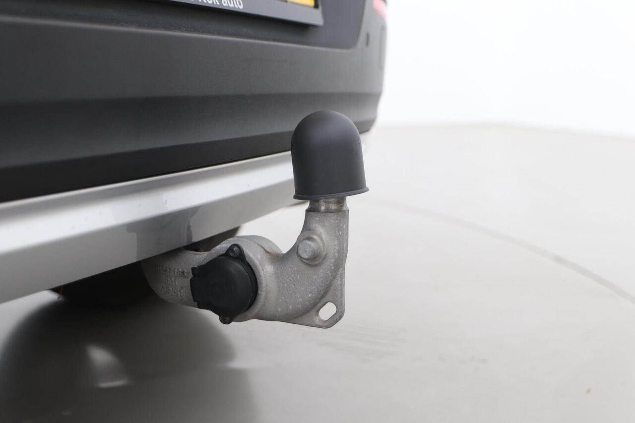 Volvo XC40 T5 Recharge Inscription | Panoramadak | Stoel+stuurverwarming | Trekhaak | Camera | Stoel+Stuurverwarming