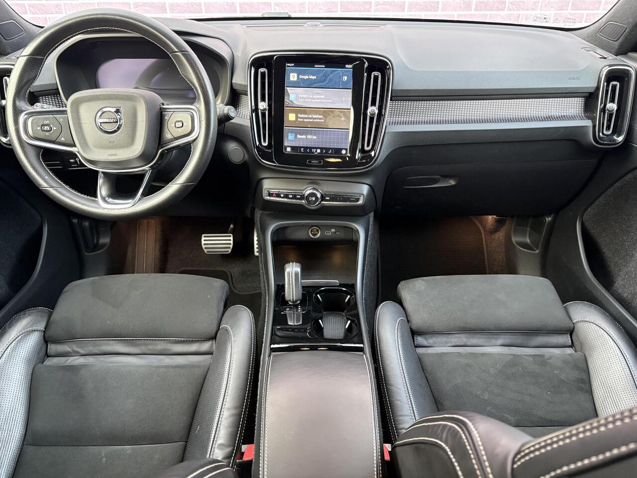 Volvo XC40 Recharge P8 AWD R-Design | Trekhaak | Blis | 360º Camera | Adaptieve cruise controle | Memory | Camera | Warmte Pomp | Stoel + Stuur verwarming |