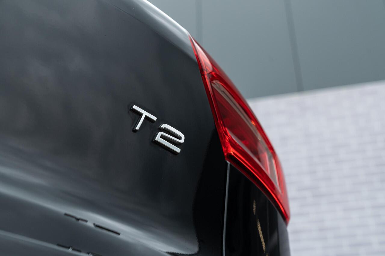 Volvo XC40 1.5 T2 Business Pro | Adaptieve Cruise Control | Trekhaak | Dodehoek Detectie | Navigatie | Apple CarPlay & Android Auto | Elektrische Achterklep |