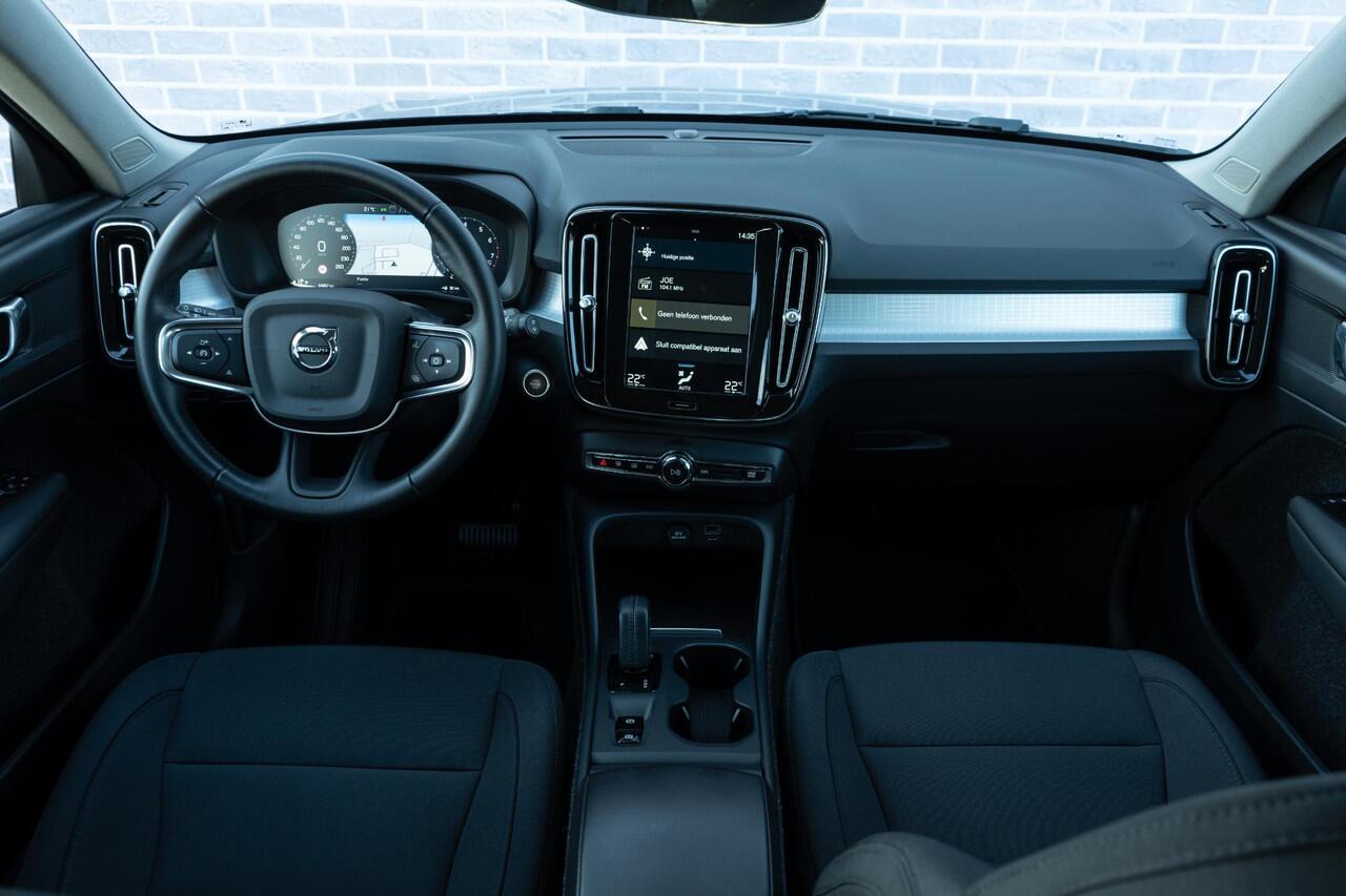 Volvo XC40 1.5 T2 Business Pro | Adaptieve Cruise Control | Trekhaak | Dodehoek Detectie | Navigatie | Apple CarPlay & Android Auto | Elektrische Achterklep |