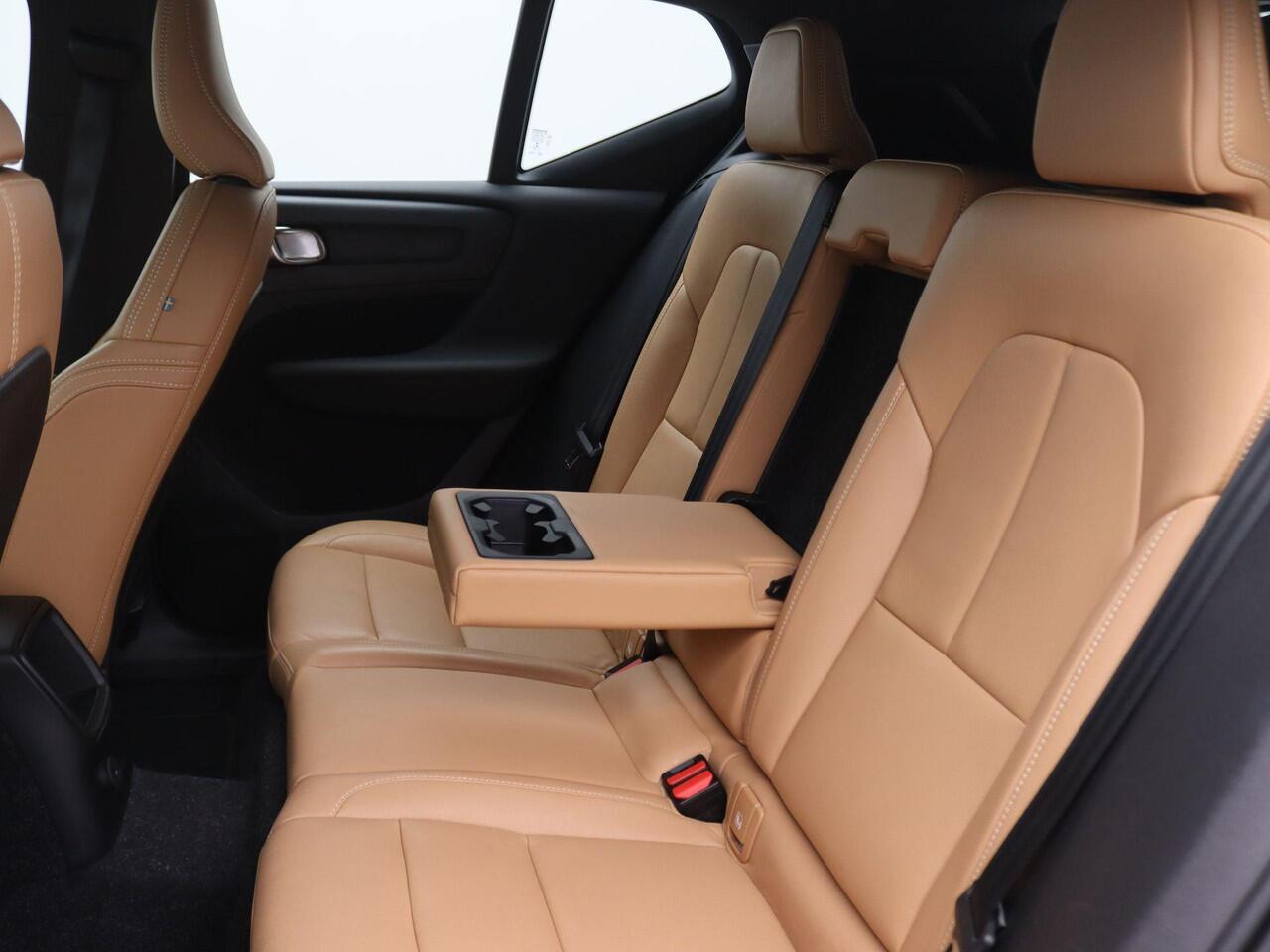 Volvo XC40 1.5 T5 Twin Engine Inscription 263PK Aut. SOH 86%, Trekhaak, Adaptieve Cruise Controle, Leder, 360gr. Camera, Memorystoel, Elektr. Achterklep, Navigatie, 19" LM Velgen, Clima, Parkeersensor voor+achter, Stoelverwarming