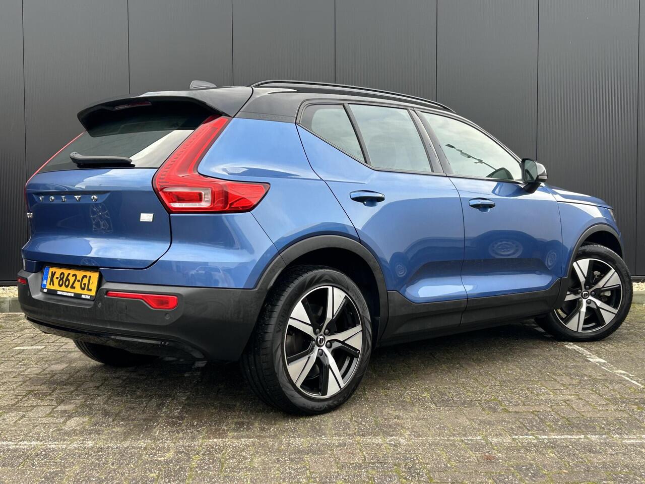Volvo XC40 Recharge P8 AWD R-Design intellisafe/ Climate line/ Park assist