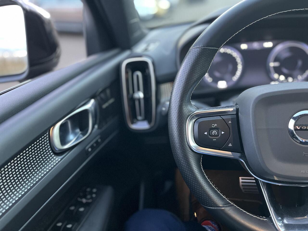 Volvo XC40 T5 Recharge R-Design