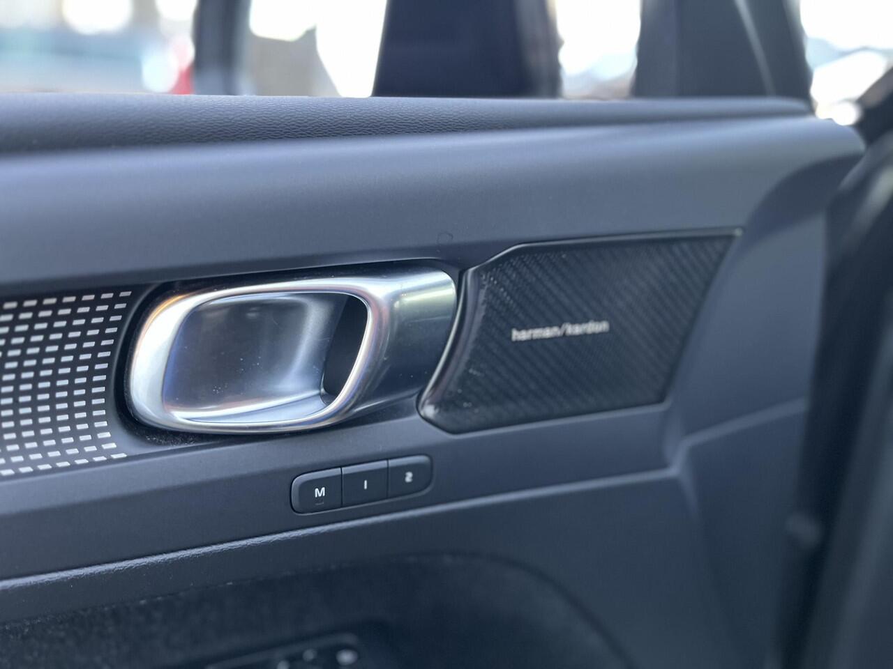 Volvo XC40 T5 Recharge R-Design