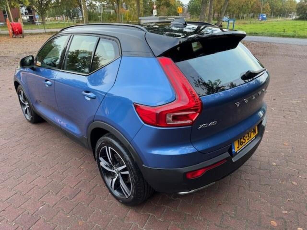Volvo XC40 1.5 T5 TWIN ENGINE R-DESIGN/LED/HLEER