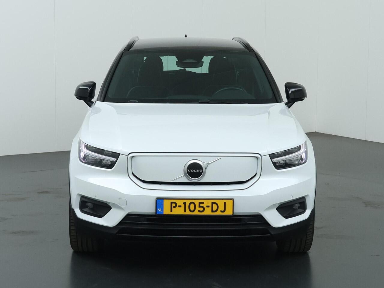 Volvo XC40 Recharge P8 AWD R-Design | SOH 91% | Trekhaak | Navigatie | Digitaal Dashboard | Comfortstoelen | Camera | DAB | Apple CarPlay/Android auto | Stoel/Stuurverwarming | BLIS |