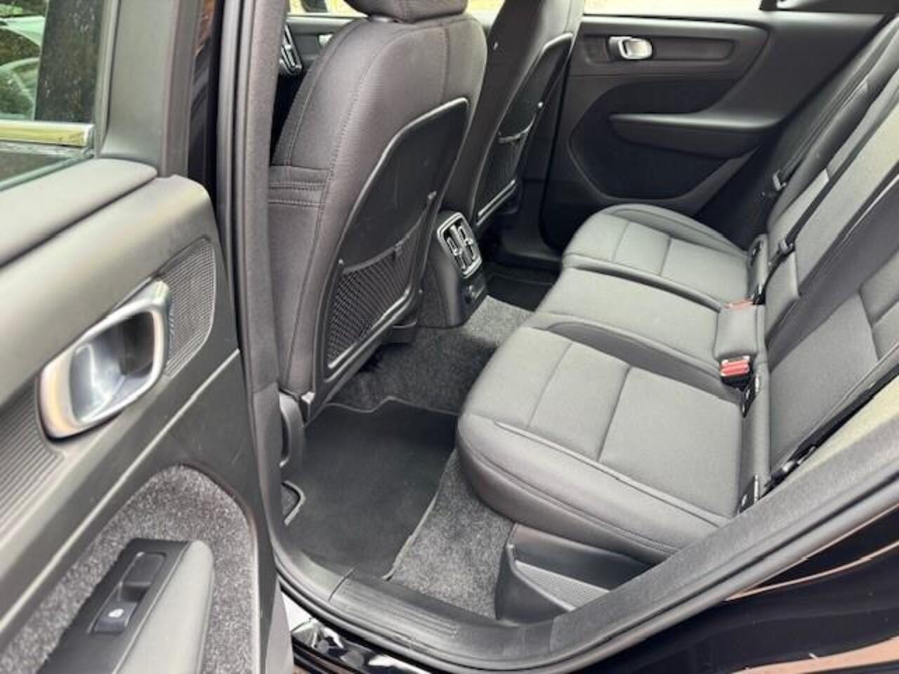 Volvo XC40 1.5 T5 RECHARGE 180PK BUSINESS PRO