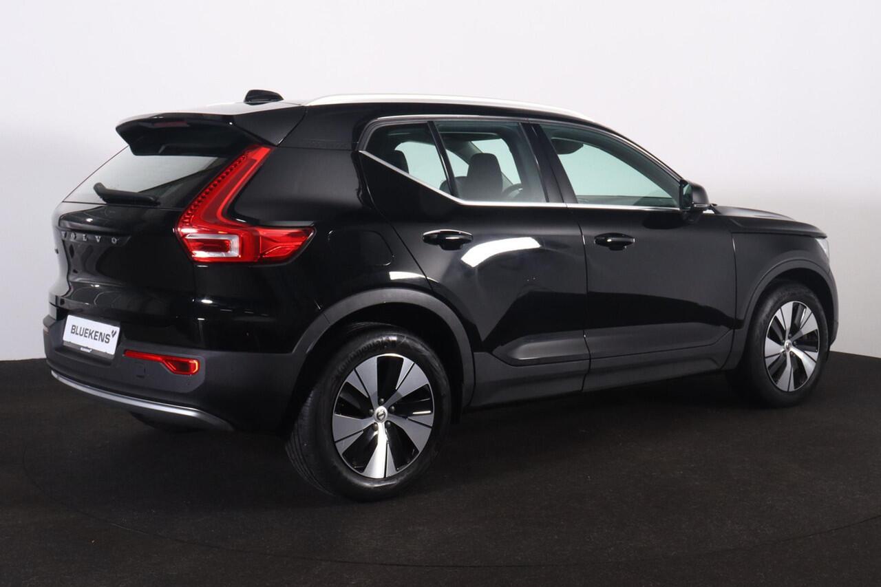 Volvo XC40 T4 Recharge Inscription Expression - IntelliSafe Assist & Surround - Parkeercamera achter - Parkeersensoren voor & achter - Apple Carplay & Android Auto - Standkachel - 18' LMV