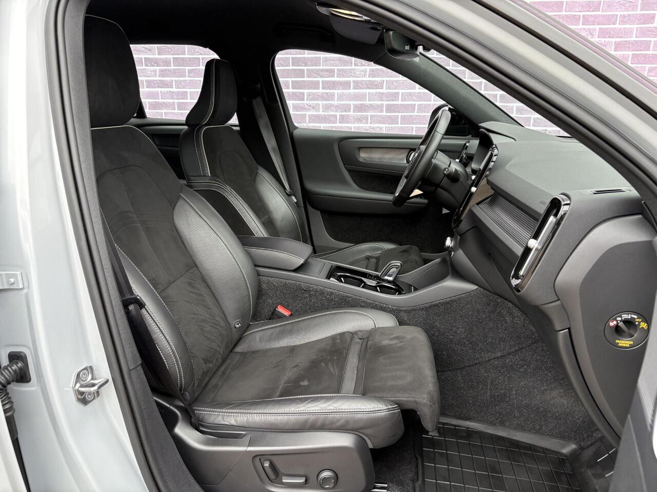 Volvo XC40 Recharge P8 AWD 78 kWh R-Design | Blis | Adaptieve cruise controle | Memory | Camera | Warmte Pomp | Stoel + Stuur verwarming |