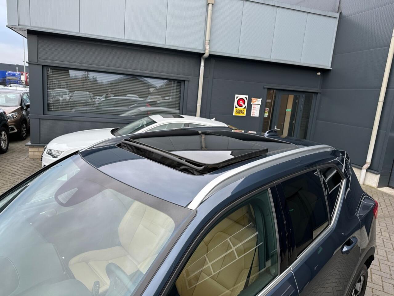 Volvo XC40 1.5 T5 Hybride Recharge Inscription Navi Camera Leder schuifdak