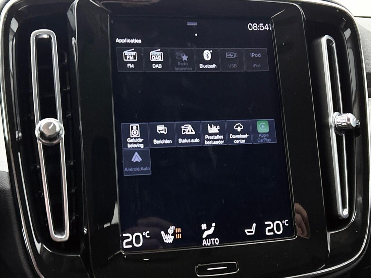 Volvo XC40 1.5 T5 Recharge Business Pro