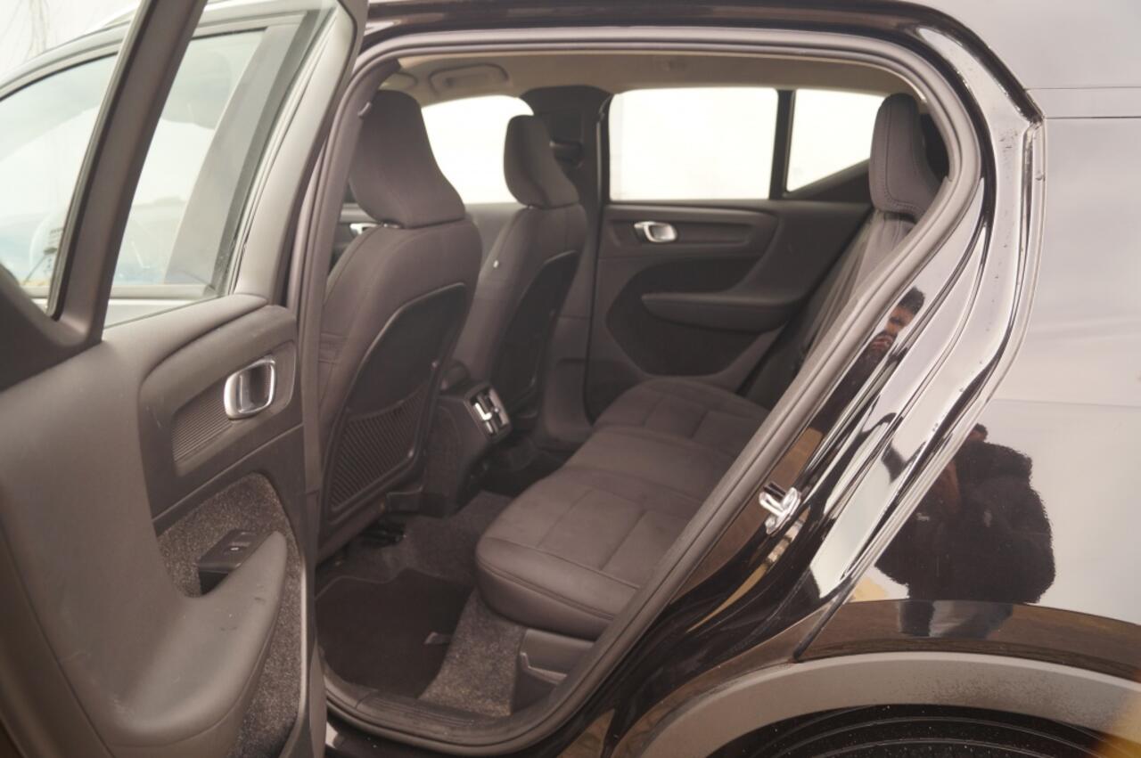 Volvo XC40 1.5 T3 163pk Automaat Business Pro -NAVI-ECC-CAM-