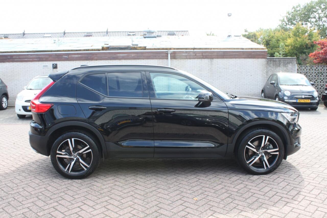 Volvo XC40 1.5 T5 TE R-Design, panoramadak, Harman Kardon, 262pk