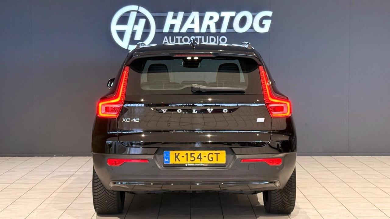 Volvo XC40 Recharge P8 AWD R-Design 408pk + MEMORY / CAMERA / STOEL+STUURVERWARMING