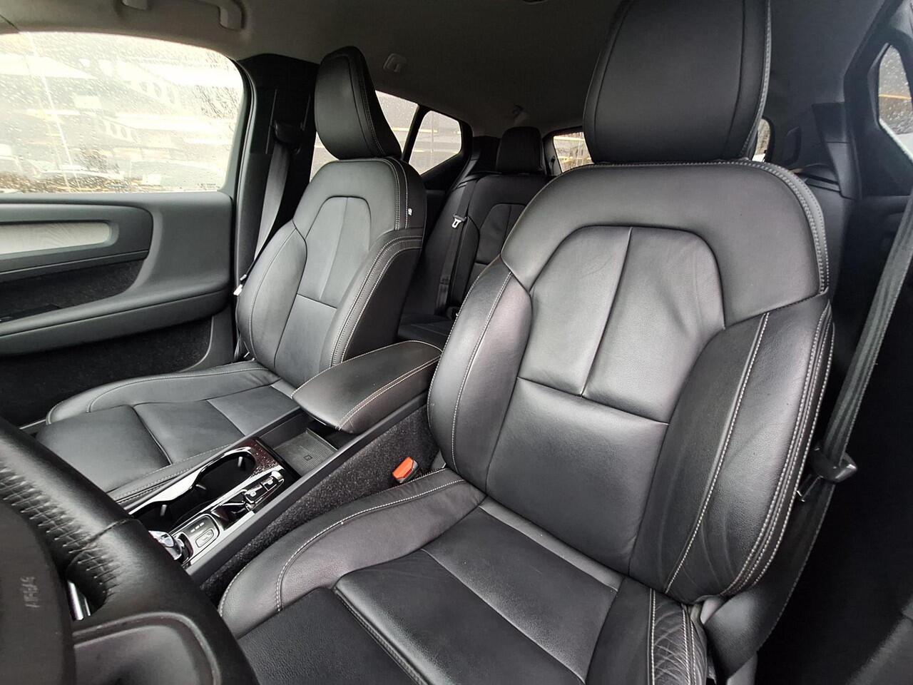 Volvo XC40 1.5 T5 Recharge R-Design | Trekhaak 1800kg | Leder | stoelverwarming | Blindspot | occasion