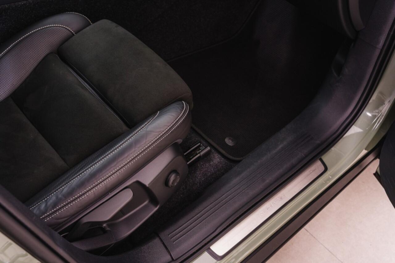 Volvo XC40 P8 AWD R-Design