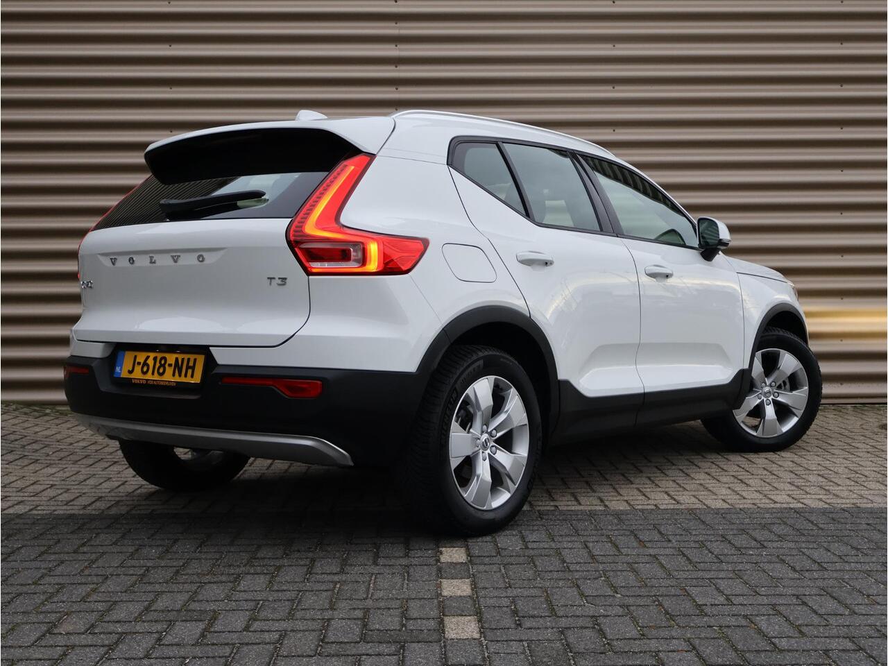 Volvo XC40 T3 AUT Business Pro | IntelliSafe Assist & Surround | Park Assist Camera achter