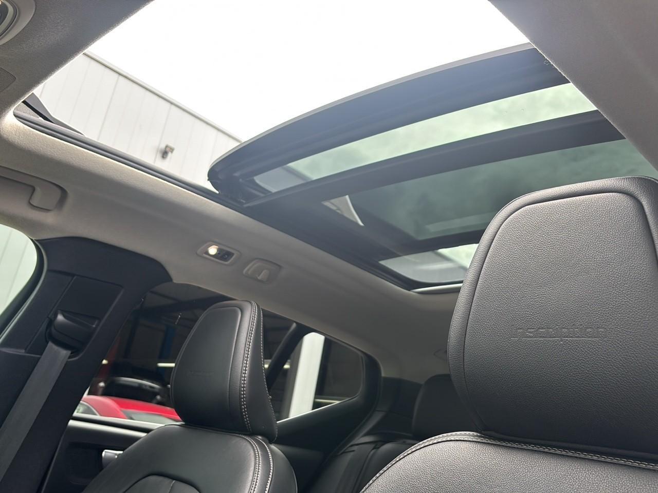 Volvo XC40 1.5 T5 LEDER PANODAK LMV NAVIGATIE LED