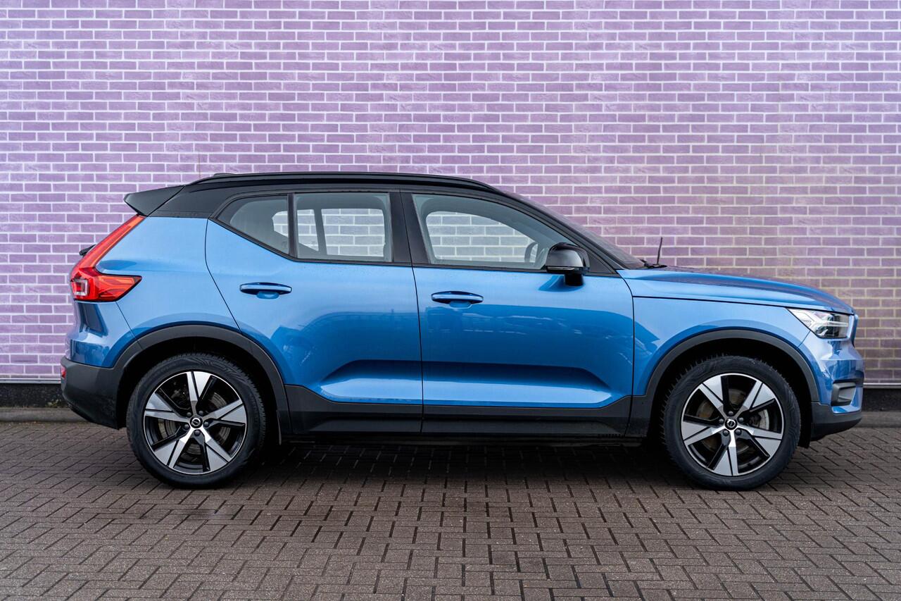 Volvo XC40 Recharge P8 AWD R-Design | Google | Adaptieve Cruise Control | Schuif-/Kanteldak | 360 Camera | Harman Kardon Audio | Zitverlenging | Elek. Achterklep | Dodehoekdetectie | Stoel-/Stuurverwarming | Park Assist | Apple Carplay | 19" LM