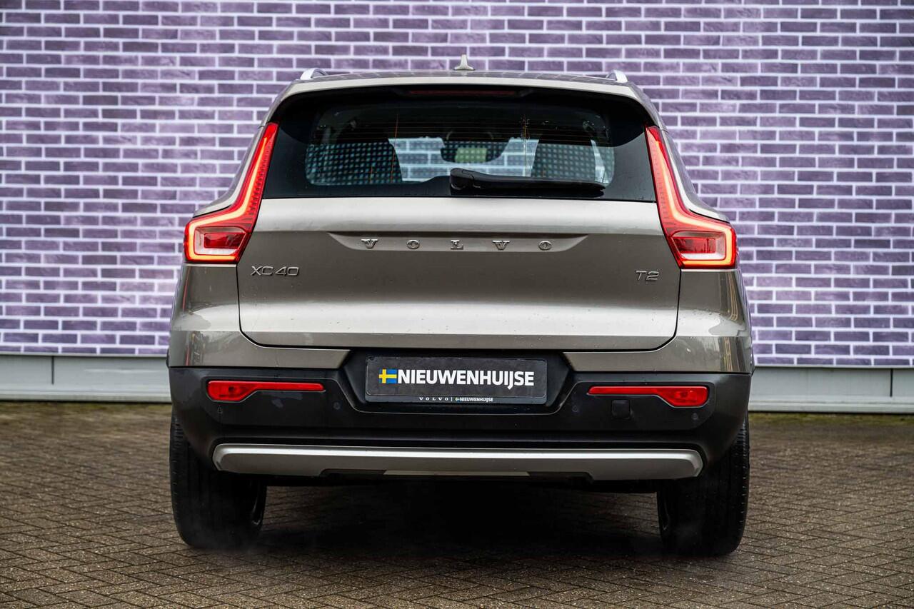 Volvo XC40 1.5 T2 Business Pro | Adaptieve Cruise Control | Dode Hoek Detectie | Parkeer Camera | Navigatie | Parkeersensoren |