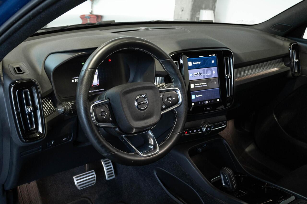 Volvo XC40 Recharge P8 AWD R-Design | 93% SOH | Stoelverwarming | Adaptive Cruise Control | BLIS | Parkeersensoren voor + achter | Parkeercamera | Warmtepomp | Google infotainment | AppleCarplay/AndroidAuto