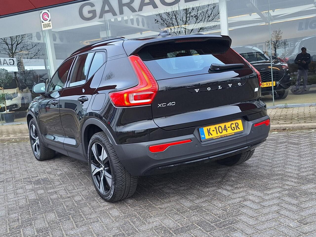 Volvo XC40 Recharge P8 AWD R-Design | SOH: 93,6% | Alcantara | Adaptive CC | Camera | Blindspot |
