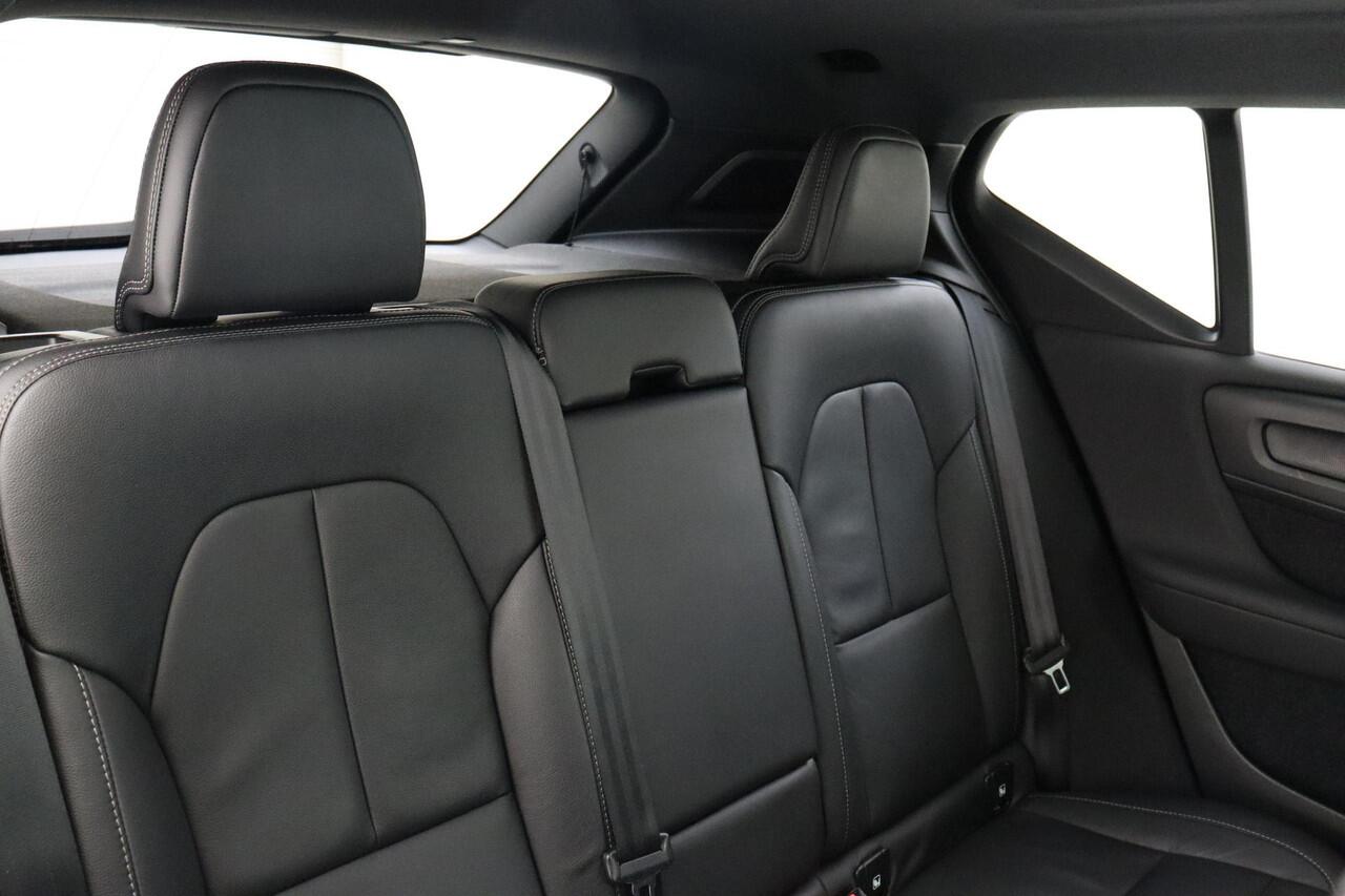 Volvo XC40 RECHARGE P8 AWD R-DESIGN -PANO.DAK|LEDER|HARMAN/KARDON|WARMTEPOMP|360°CAM|PRIVACY.GLAS