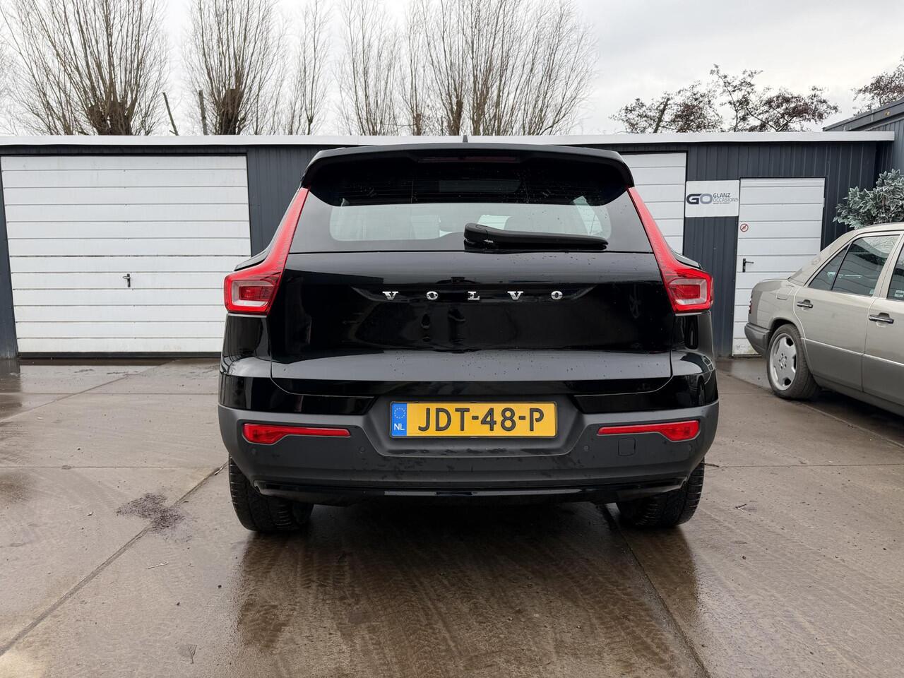 Volvo XC40 1.5 T5 Recharge Business Pro