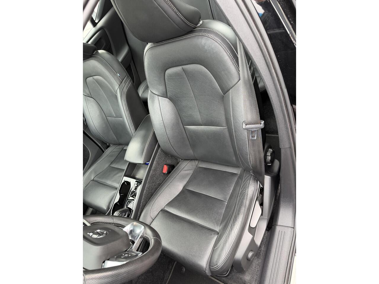 Volvo XC40 1.5 T5 Recharge Business Pro