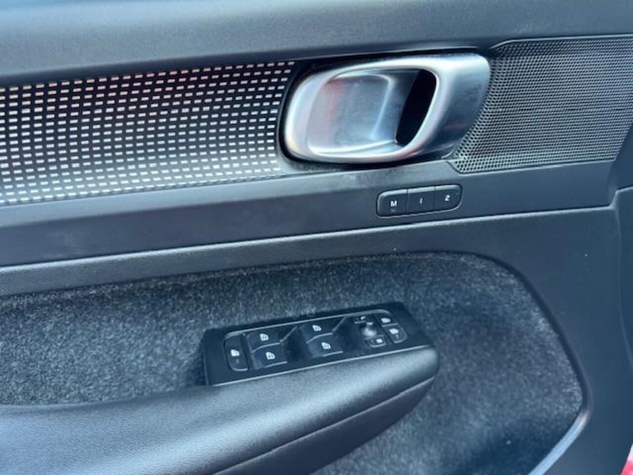 Volvo XC40 RECHARGE P8 AWD R-DESIGN WARMTEPOMP/TREKHAAK/ACARPLAY/360CAM/FABRIEKSGARANTIE