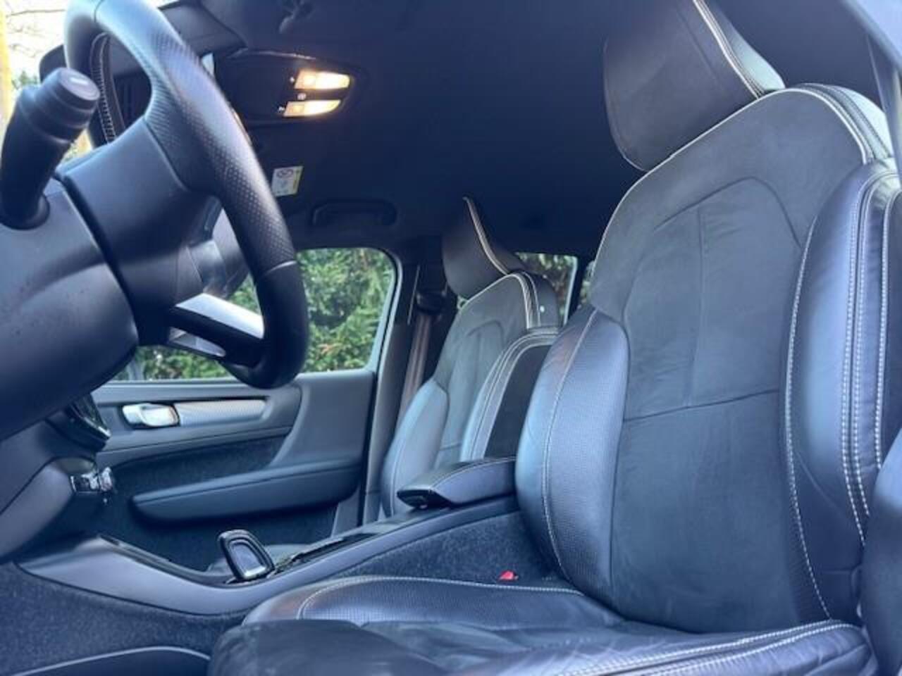 Volvo XC40 RECHARGE P8 AWD R-DESIGN/HLEER/NAV/ACARPLAY/LED/FABRIEKSGARANTIE