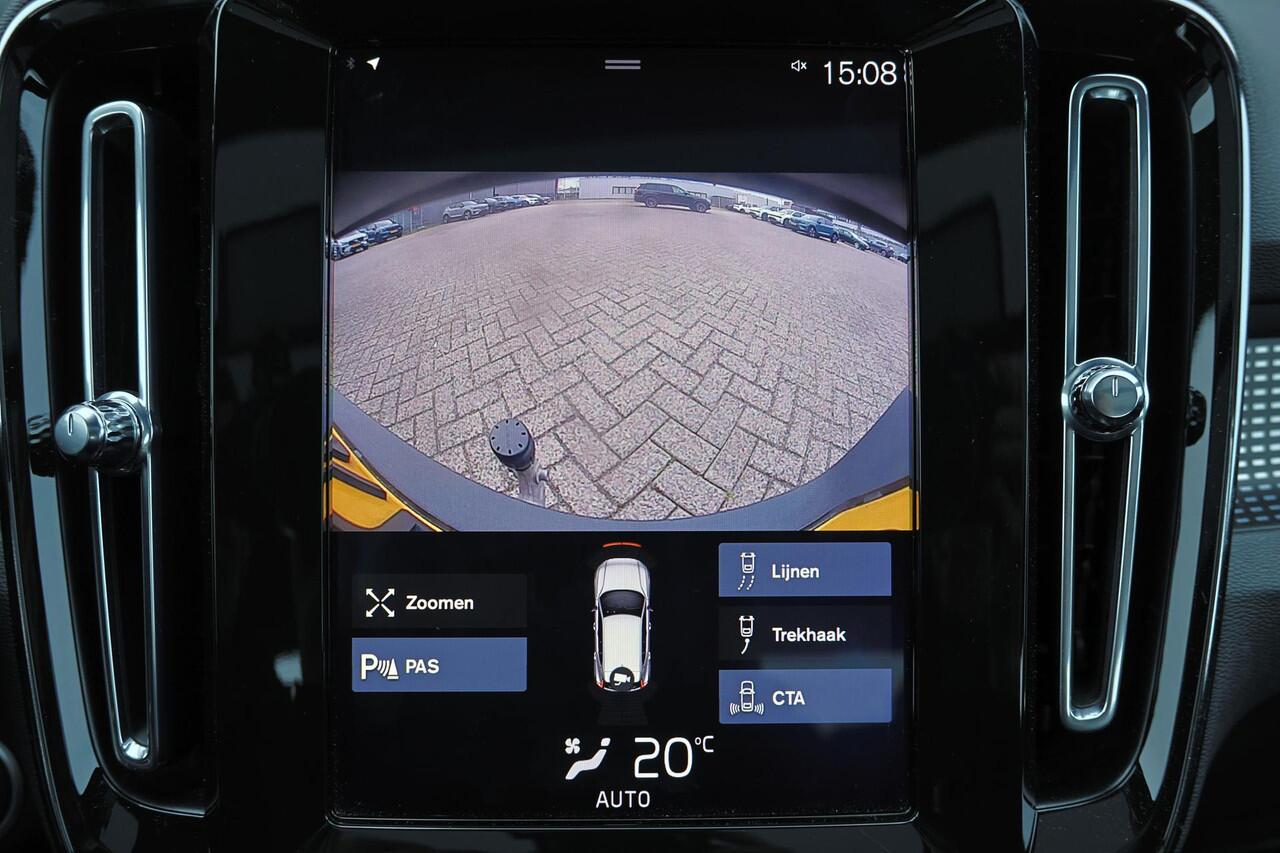 Volvo XC40 T5 Recharge R-Design - Panorama/schuifdak - IntelliSafe Assist & Surround - Harman/Kardon audio - Parkeercamera achter - Parkeersensoren voor & achter - Draadloze tel. lader - 19' LMV