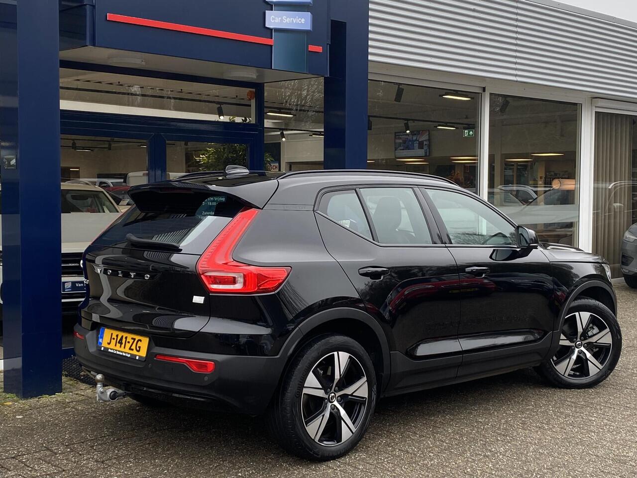 Volvo XC40 Recharge P8 AWD R-Design / Automaat / NL-Auto / Dealer-Onderhouden / Pilot-Assist / Standkachel / Stuur- en Stoelverwarming / Elektr.-Wegklapbare Trekhaak / LED / Keyless / Dodehoek-Detectie / Elektr.-Achterklep / Apple-Carplay & Android-Auto / DAB Radio-