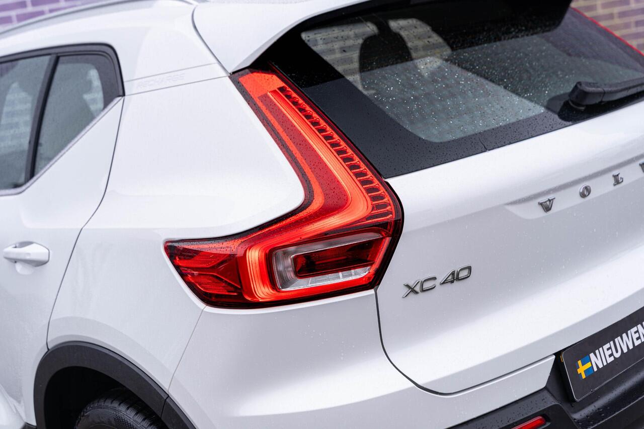 Volvo XC40 T5 Recharge Inscription | Navigatie | Adaptieve Cruise Control | Panoramadak | Harman Kardon Audio | Elek. Stoelen | 360 Camera | Voorruit Verwarming | Stoel-/Stuurverwarming | Park Assist | Draadloos Opladen Telefoon | Dodehoekdetectie | Pilot Assist | B