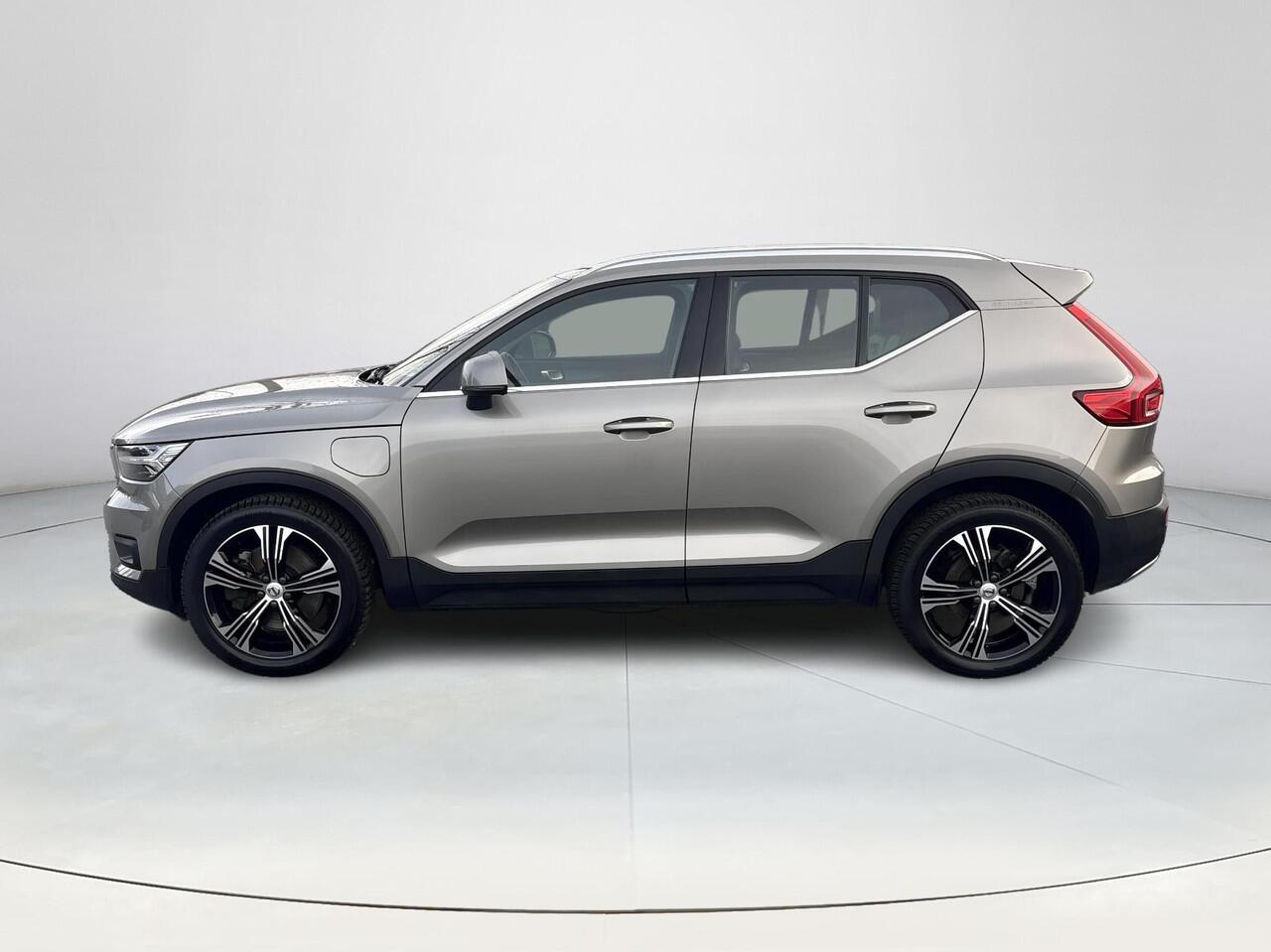Volvo XC40 1.5 T5 Recharge Inscription | 1.800 KG Trekgewicht| Achteruitrijcamera | Parkeersensoren |