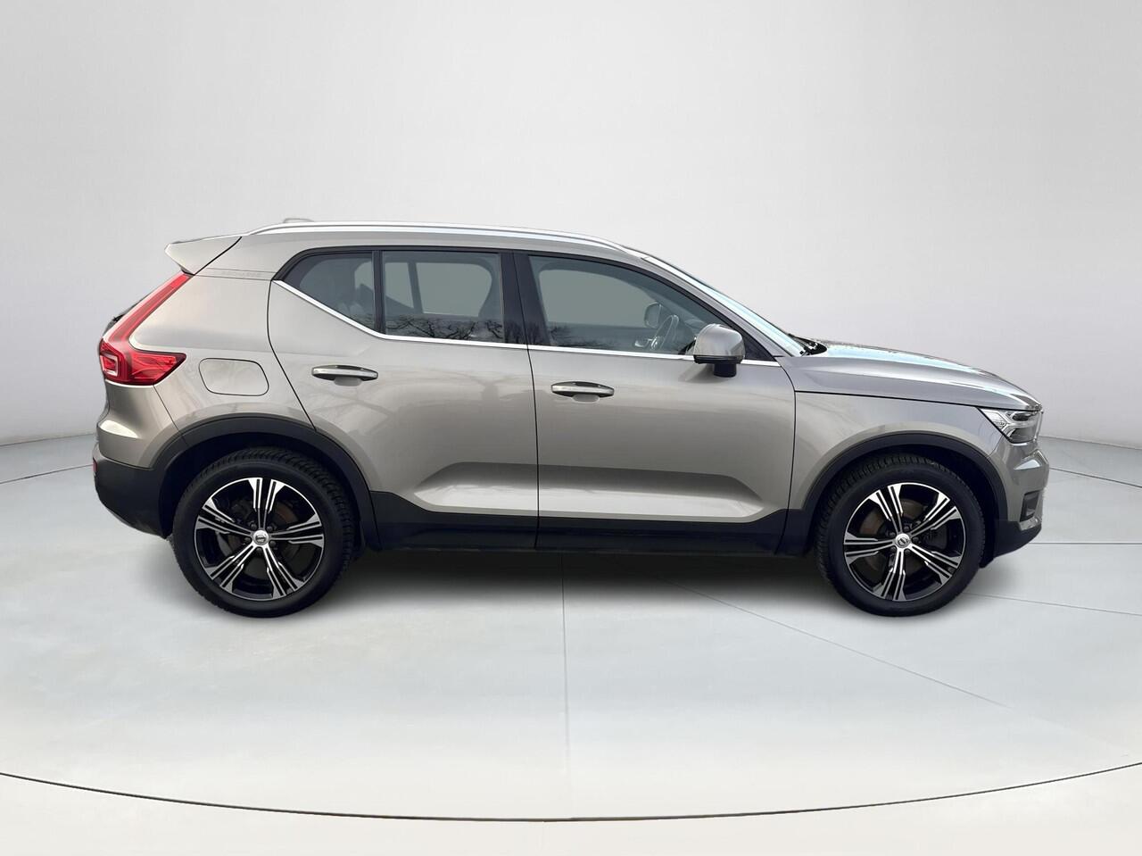 Volvo XC40 1.5 T5 Recharge Inscription | 1.800 KG Trekgewicht| Achteruitrijcamera | Parkeersensoren |