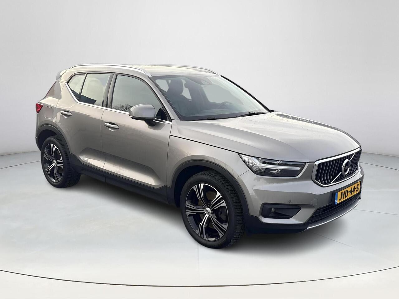 Volvo XC40 1.5 T5 Recharge Inscription | 1.800 KG Trekgewicht| Achteruitrijcamera | Parkeersensoren |